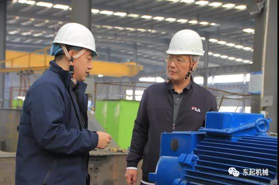 河南工業(yè)大學機電工程學院院長、碩士研究生導師惠延波教授等一行蒞臨東起集團參觀考察